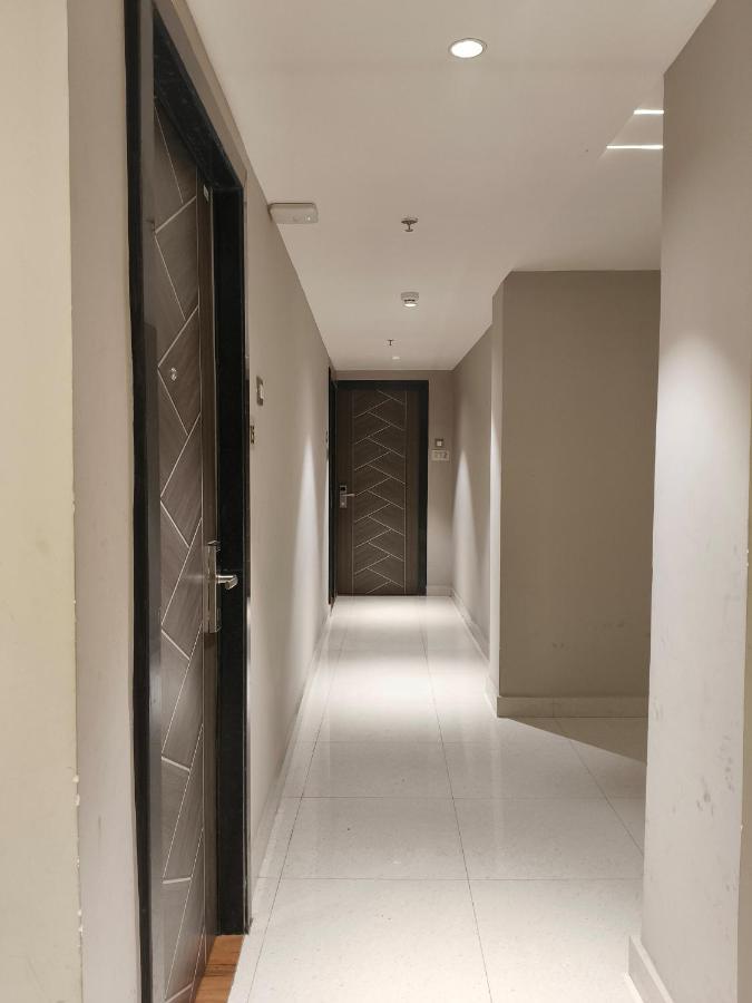 Hotel Sharma Regency Lucknow Bagian luar foto